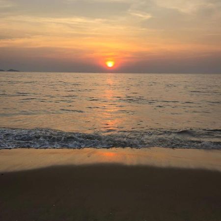 Prafulla Homestay 카워 외부 사진